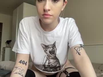 webcam girl ccrystalluna today image #3953493