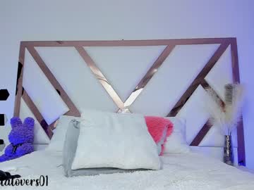 webcam girl camilalovers01 today image #3557356