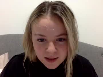 webcam girl blondiecollegebabe today image #699775