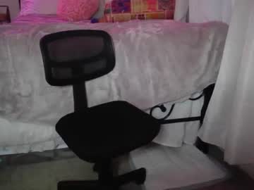 webcam girl varsitybaby000 today image #1039939