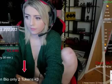 webcam girl kimilee22 today image #1289395