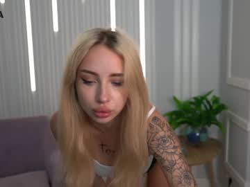 webcam girl adel1n today image #2483079