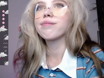 webcam girl small_blondee today image #2594636