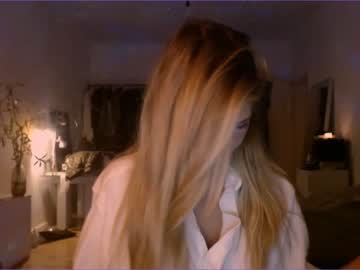 webcam girl bitter_moon today image #3356686