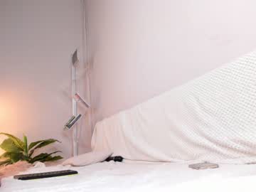 webcam girl anjy_violet today image #3774217