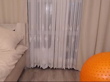 webcam girl oelan_lory today image #3977703