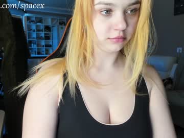 webcam girl sexyalice1997 today image #1716982