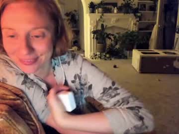 webcam girl pretendlunch today image #2310922