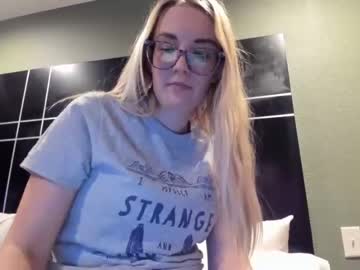 webcam girl mariah95 today image #370455