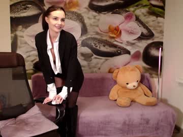 webcam girl jennycutey today image #3107336