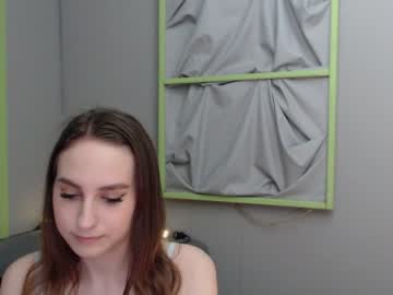 Cam for modest_sophia