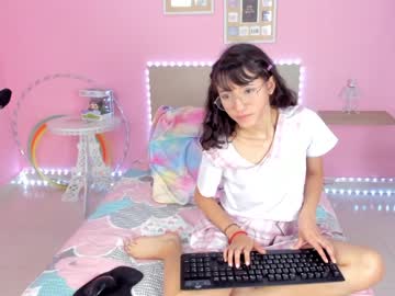 webcam girl little_effy18 today image #2618773