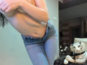 webcam girl sofiaandwonderland today image #3623870