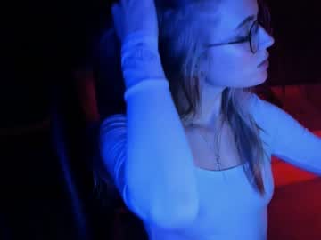 webcam girl linellali today image #2925534