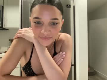 webcam girl ittybity115598 today image #3622730