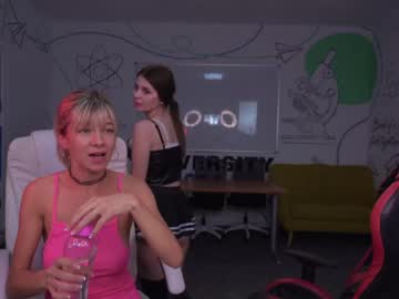 webcam girl kira0541 today image #2288288