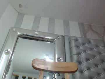 webcam tranny sofia_gold_ today image #1919688