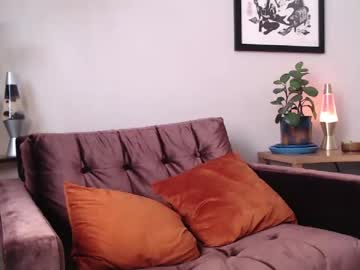 webcam girl pretendlunch today image #1367702