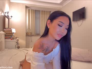 webcam girl elikacutee today image #2518367
