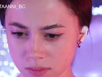 webcam girl taanni_bc today image #3143076