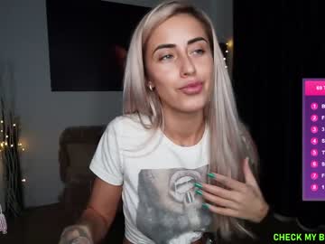 webcam girl laurabae_ today image #811493