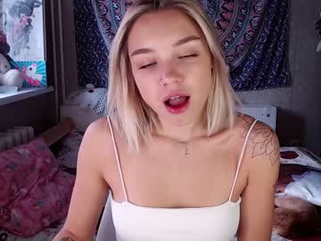 webcam girl babyfromtheforest today image #3352760