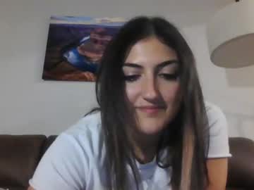 webcam girl lynn1717 today image #3315976