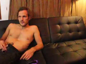 webcam man hollandhousestudios today image #3258272