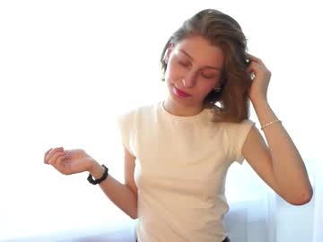 webcam girl brittcollinge today image #4094203