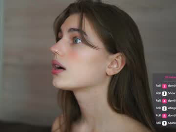 webcam girl hoolybunny today image #1252267