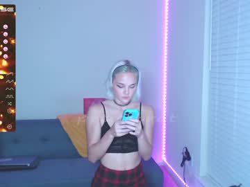 webcam girl petitebrat today image #3015883