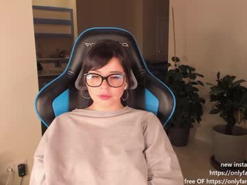 webcam girl aavee today image #1288770