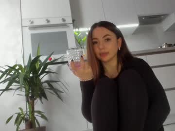 webcam girl meryfoxxx today image #2706405