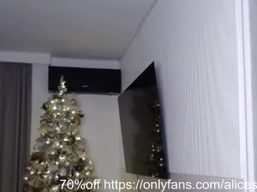 webcam girl smileyouarehere today image #643140