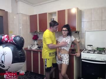 webcam couple iuliana32 today image #462316