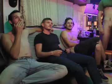 webcam man hollandhousestudios today image #1850734