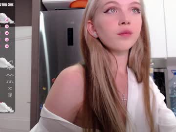 webcam girl small_blondee today image #2523380