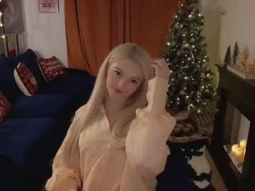 webcam girl xoberry today image #671996