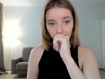 webcam girl olli_ver today image #3000210