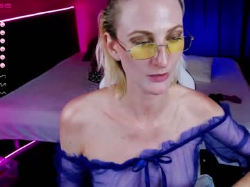 webcam girl eva__blonde today image #2234649