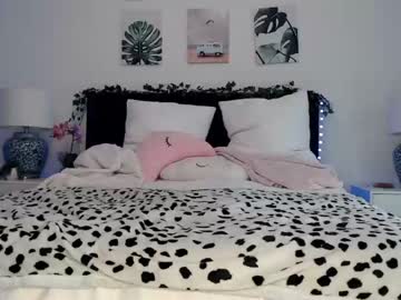 webcam girl bunnykhalessi today image #3605965