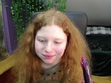 webcam girl molly_redhead today image #935459