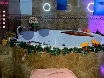 webcam girl nickyneck today image #2076255