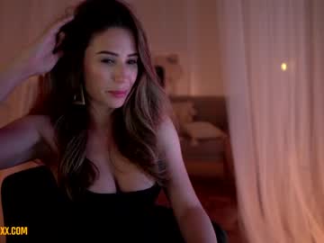 webcam girl provocatrixx today image #1534064