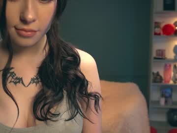 webcam girl ella_knockers today image #1141282
