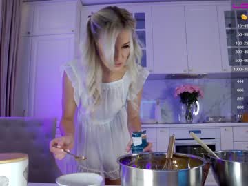 webcam girl krissone today image #3068222