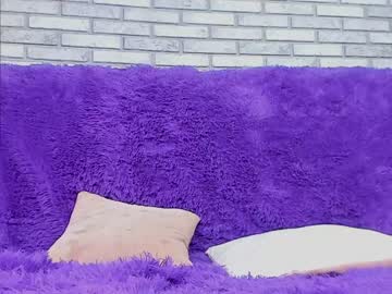 webcam girl brendiekira today image #942094