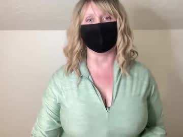 webcam girl queengoddessmsrie today image #4062295