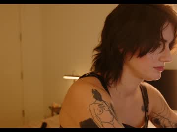 webcam girl aynmarie today image #3679750