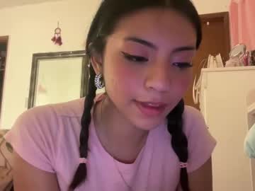 webcam girl purpl3h4z3 today image #4053722